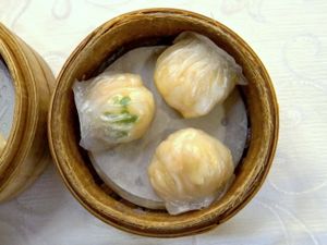 하가우는 딤섬으로 제공되는 전형적인 광둥식 만두이다.