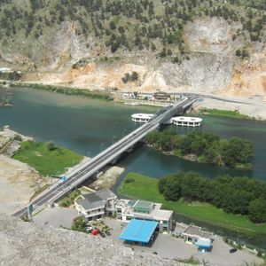 새로 놓인 회전교