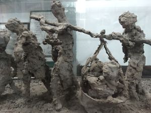 방글라데시 학살 난민의 점토 조각