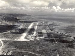 구 요나바루 비행장의 항공 사진