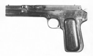 브라우닝의 1895년형 초기 권총 프로토타입