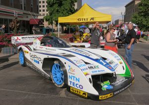 몬스터 타지마 E-러너 파이크스 피크 스페셜은 게임에 등장하는 새로운 전기 자동차 중 하나이다.