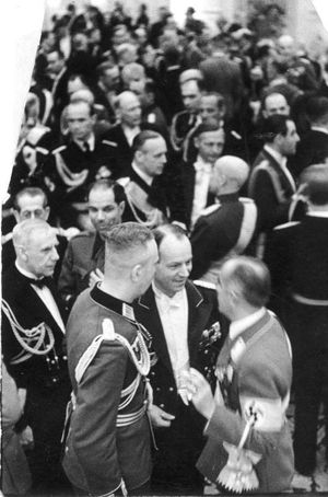 1939년 4월 21일 히틀러 50세 생일 리셉션에서 카나리스 (왼쪽)