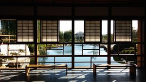 로스앤젤레스 일본 정원의 쇼인 건물이 스파로 사용되었다.