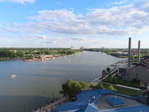 털리도를 통과하는 모미 강