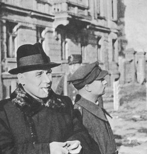 1945년 재탈환된 바르샤바에서의 고무우카