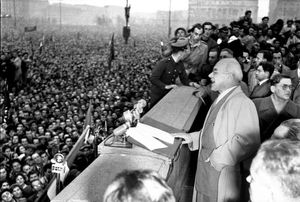 1956년 10월 24일 바르샤바에서 고무우카의 연설