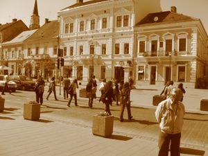 에로일로르 거리, 가장 크고 비싼 상업 거리