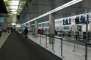 폐쇄 전 구 터미널 내부