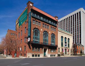 뉴어크 미술관(The Newark Museum of Art)의 세 건물, 뉴저지 최대 박물관