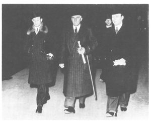 1938년 2월 21일 베르히테스가덴으로 가는 파펜