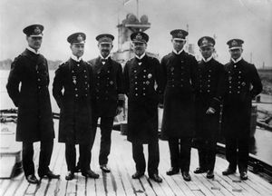 프란츠 폰 히퍼가 이끄는 순양전함대의 지휘관