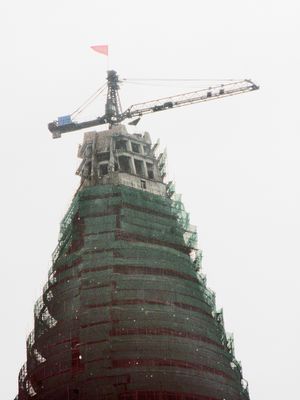 공사가 재개된 후 2008년 9월의 최상위 전망