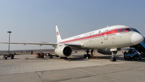 고려항공 투폴레프 Tu-204 P-632