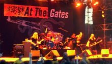 2008년 공연 중인 멜로딕 데스 메탈 밴드 At the Gates