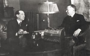 1934년 2월 폴란드 외무장관 요제프 베크와 막심 리트비노프