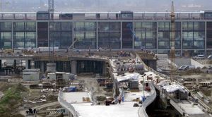 공사 중인 터미널, 2010년 3월