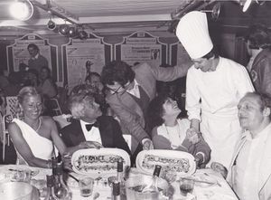 볼링(가장 오른쪽), 자비에르 질랭(왼쪽에서 세 번째), 다니엘 델로름(오른쪽에서 세 번째), 날짜 미상