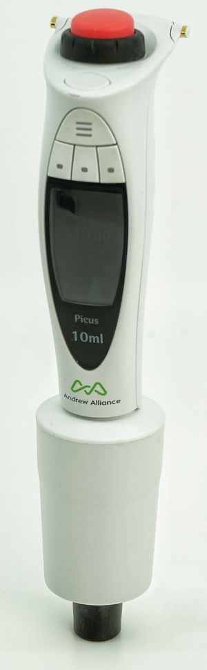 0.5–10ml 용량의 싱글 채널 전자 피펫