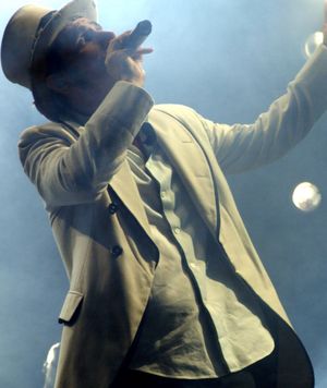 2008년 Flying Cunts of Chaos와 함께 투어 중인 탄키안