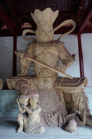 위요 롱취안 사찰의 증장천왕 조각상, 중국, 저장 성, 위요