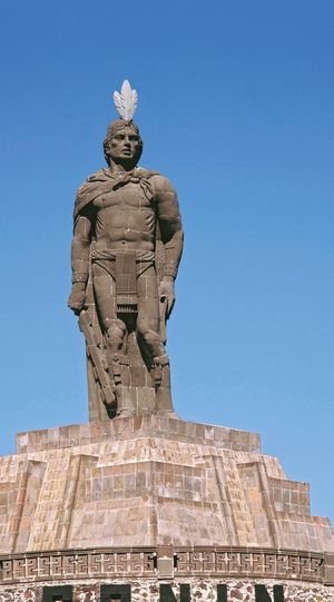 오토미족 상인, 코닌 (일명 에르난도 데 타피아)의 동상, 도시의 설립자.