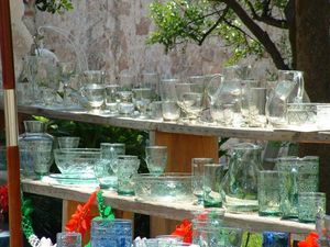 케레타로의 유리 가공은 1700년대에 케레타로를 경제 중심지로 만들었고, 유리 공예는 오늘날에도 이 도시의 상징입니다.