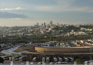 케레타로의 주요 버스 터미널과 주변 고속도로.