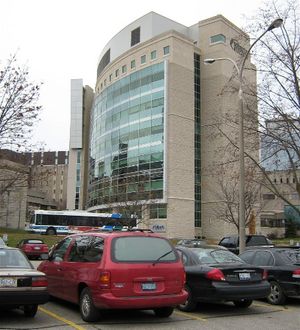 로바츠 연구소 본관