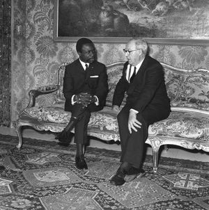 1968년 이탈리아의 대통령 주세페 사라가트와 봉고