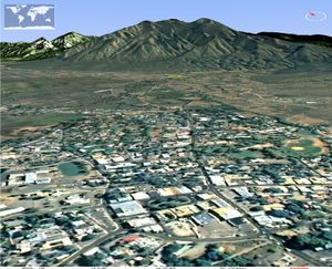 타오스 광장에서 타오스 산(Taos Mountain) 북쪽을 바라본 모습 (NASA WorldWind)