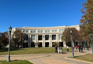 케이스 웨스턴 리저브 대학교의 켈빈 스미스 도서관