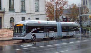 대중교통으로 이용되는 버스, HealthLine.