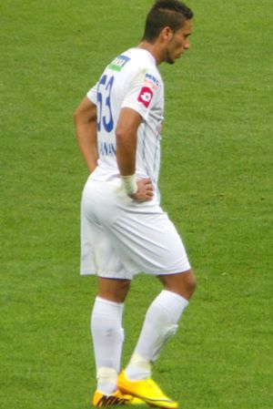 2013년 9월 28일, 갈라타사라이를 상대로 경기하는 아드난