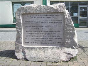 북아일랜드 최초의 시민권 행진 기념비