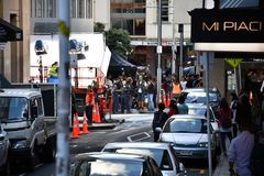 오클랜드의 진 바텐 광장에서의 촬영 풍경