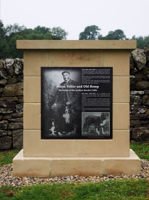 올드 헴프 기념비, 노섬벌랜드, 웨스트 우드번에 위치