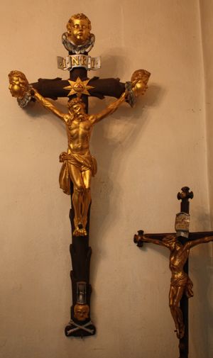 루터교는 십자고상을 유지했다. 그림은 독일 오버비젠탈의 마틴 루터 교회이다.