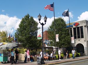 뉴저지주 유니언 시티의 셀리아 크루즈 광장