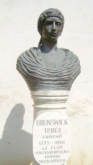 테레제 브룬스비크의 흉상