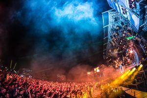 2013년 오스트리아 플라인펠트에서 열린 EDM 축제