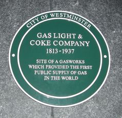 그레이트 피터 스트리트의 기념 명판