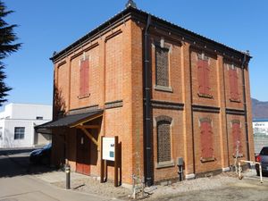 우에다 잠사 전문학교 저견고 (현 신슈 대학 섬유학부 자료관, 등록 유형 문화재)