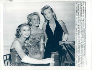 샬럿 셰필드, 마리아 셸, 셀레스트 홈, 1958