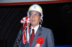 2006년 8월 4일, 갑자 터널 관통식에 참여한 와타나베.