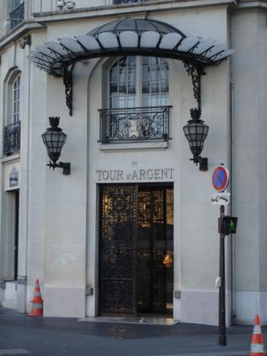 심사위원 크리스티앙 바네크는 시음회 당시 파리 레스토랑 라 투르 다르장(La Tour d'Argent)의 수석 소믈리에였다.