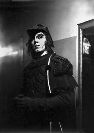 드미트리 로스토프가 프란체스카 다 리미니에서 말라테스타 역을 맡은 모습, 오리지널 발레 뤼스, 1940년