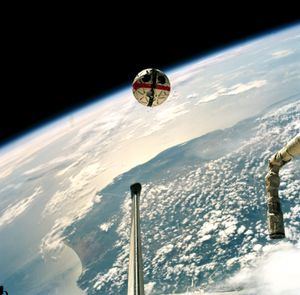 원격 제어 무인 자유 비행 텔레비전 카메라 AERCam Sprint