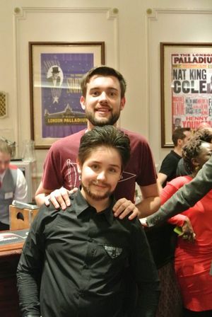 2014년 런던 팔라디움에서 오늘 밤 출연 후 린드허스트와 화이트홀