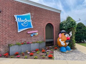 미스터 포테이토 헤드가 있는 로드아일랜드주 파투켓 소재 해즈브로 본사